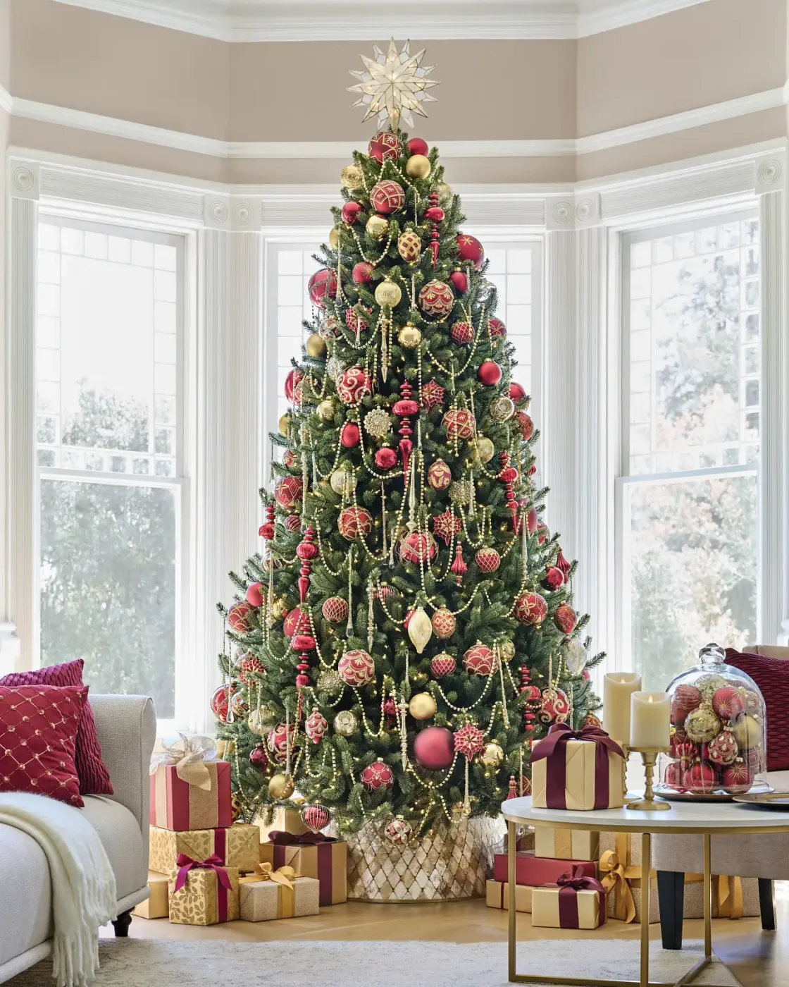 Kit 24 Enfeites para Árvore de Natal Vermelho e Dourado com Bolas e Pendentes Decorativos